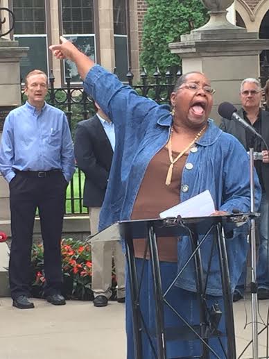 Rev. Denise Walker, Everlasting Light Ministries, at the #FirestormMN rally, 9.9.15