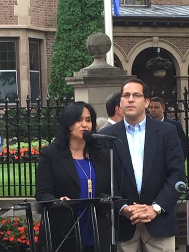 Revs. Yolandita & Herman Colon, Maranatha Mpls Church "Every child conceived in the womb of his mom is a miracle from God...Governor Dayton, as our state leader, one day you will have to give an account to God for this Holocaust." 