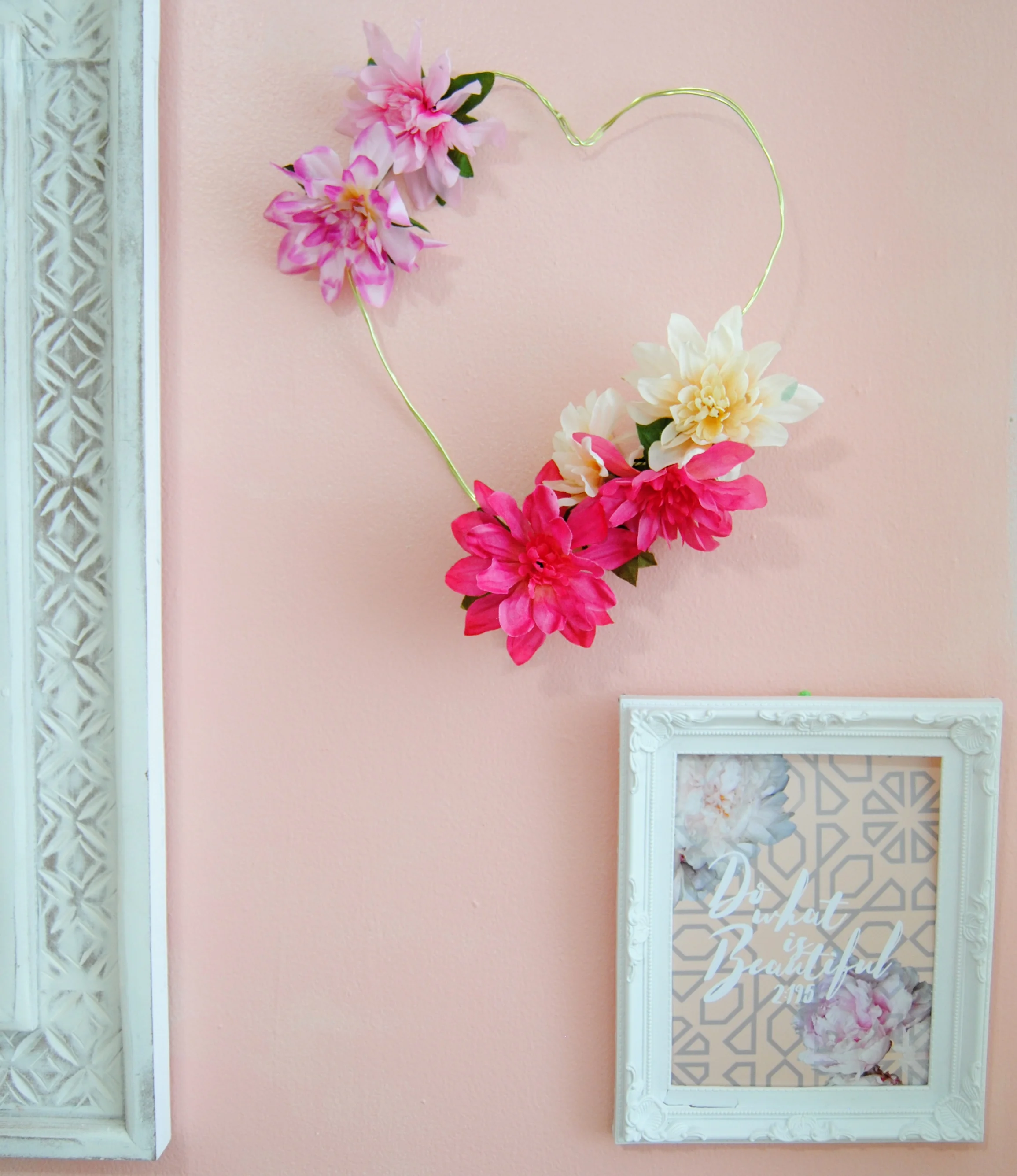 diy-dollar-heart-wreath