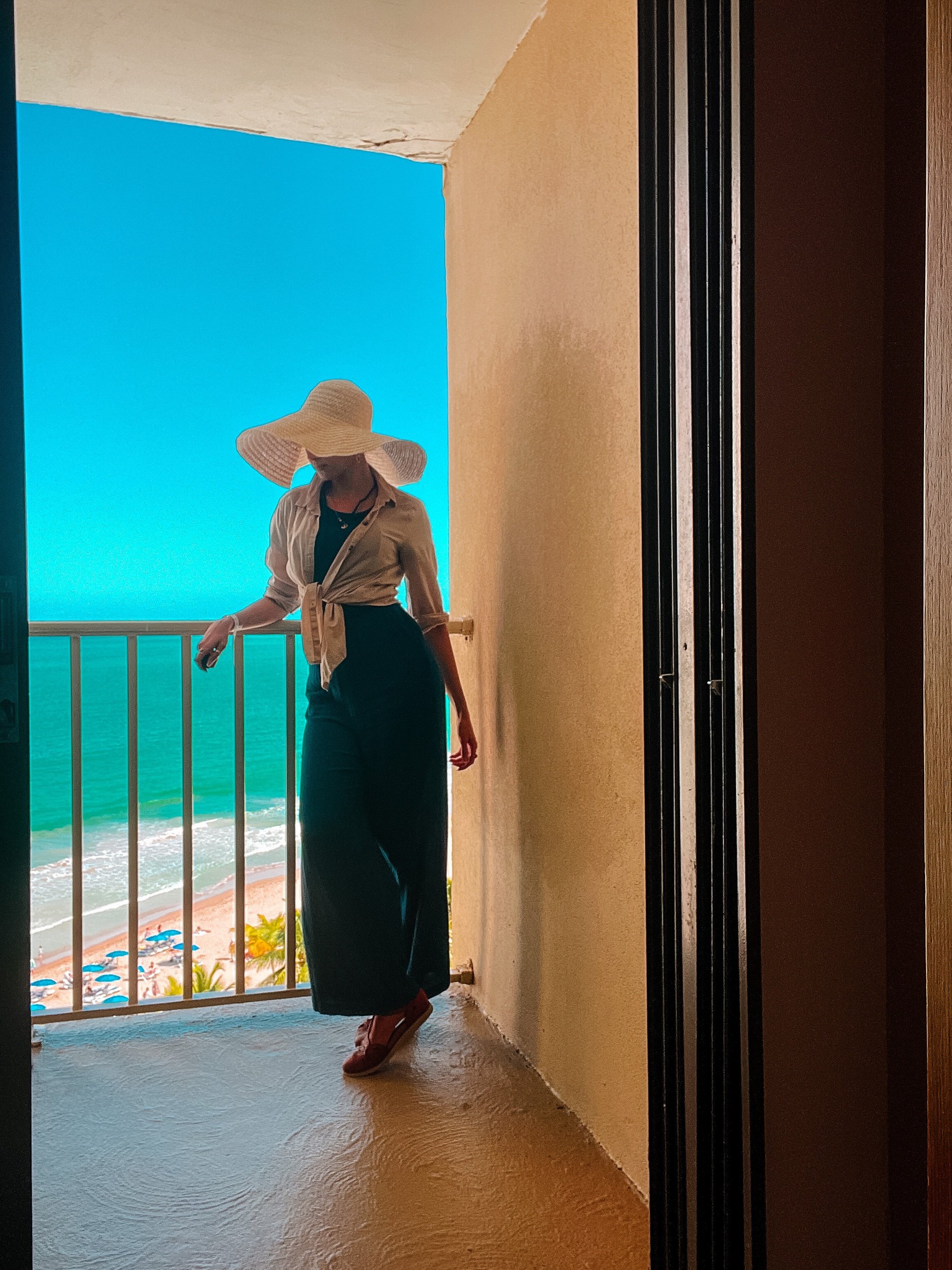 SOLO TRAVEL TO PUERTO RICO + Gaining Clarity- KaramabyHoda- Hoda Jaludi-Design Psychology Solo Traveler -Marriott San Juan 