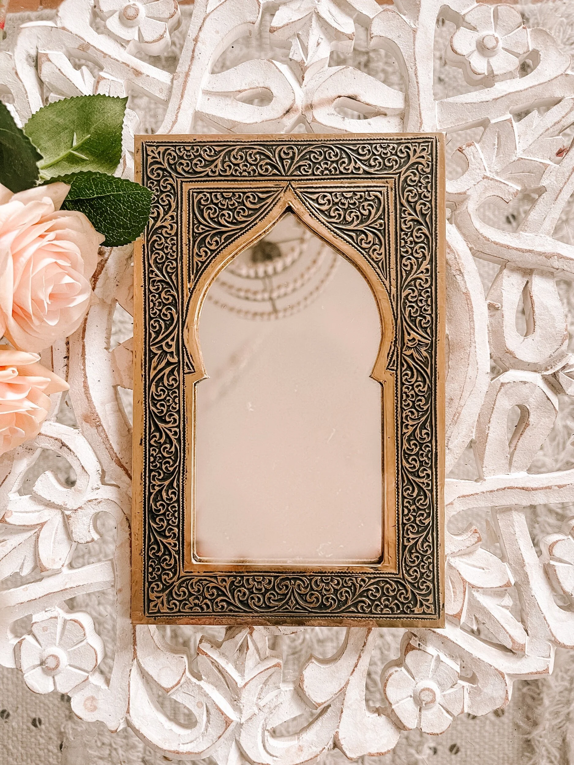 81B3B44E-4C4C-448A-A7B4-CE29B9B56E3D