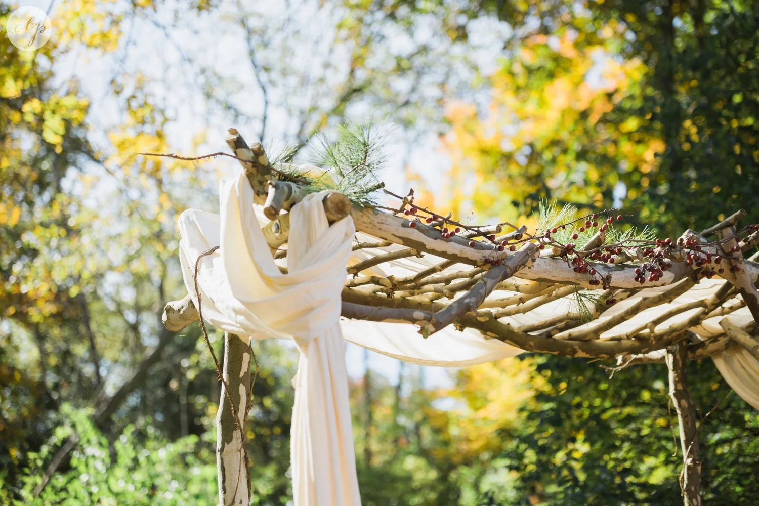 Outdoor-Wedding-in-the-Woods-Photography_4234.jpg