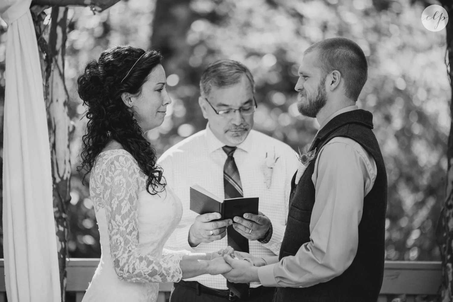 Outdoor-Wedding-in-the-Woods-Photography_4254.jpg