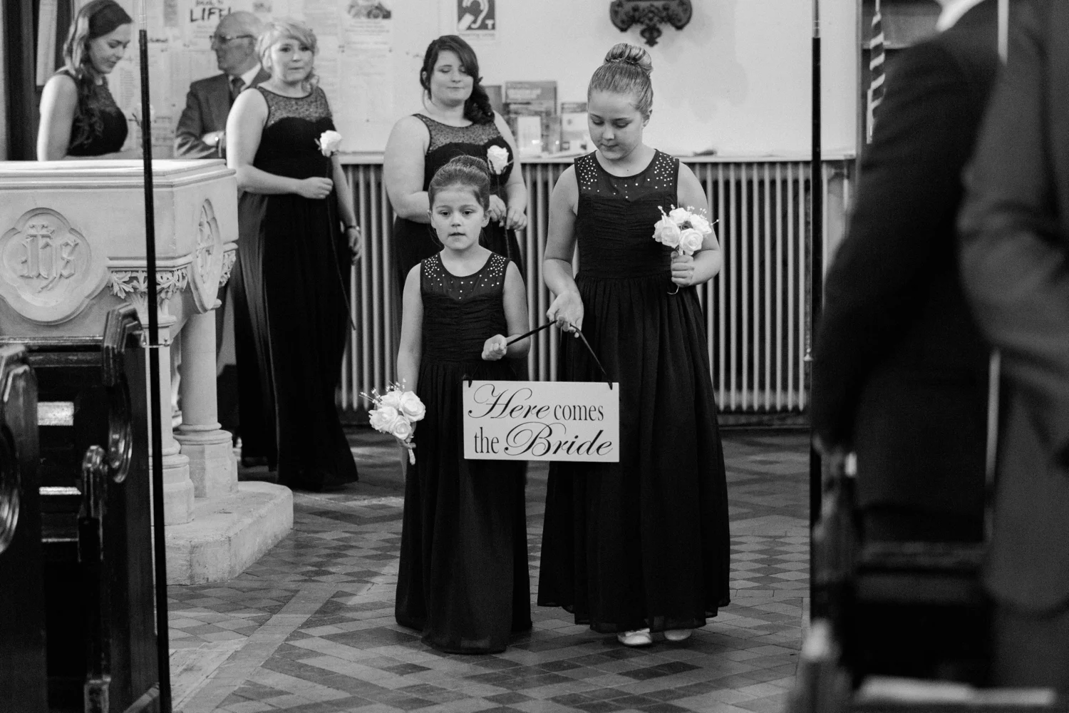 international-wedding-photographer-london-England-european-wedding-venue-chloe-luka-photography_6027.jpg