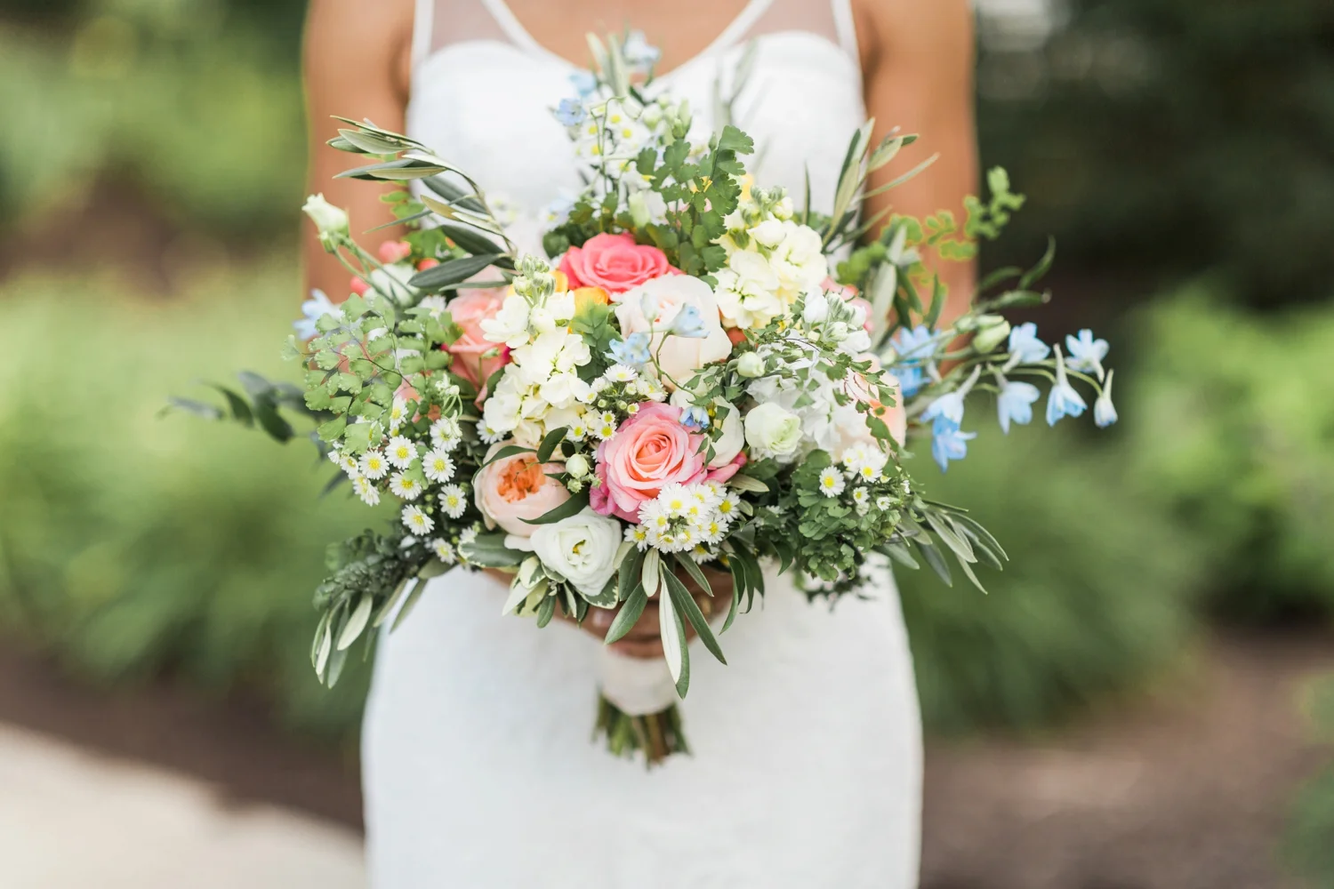 Wedding-at-The-Savannah-Center-West-Chester-Ohio-Photography-Chloe-Luka-Photography_7438.jpg