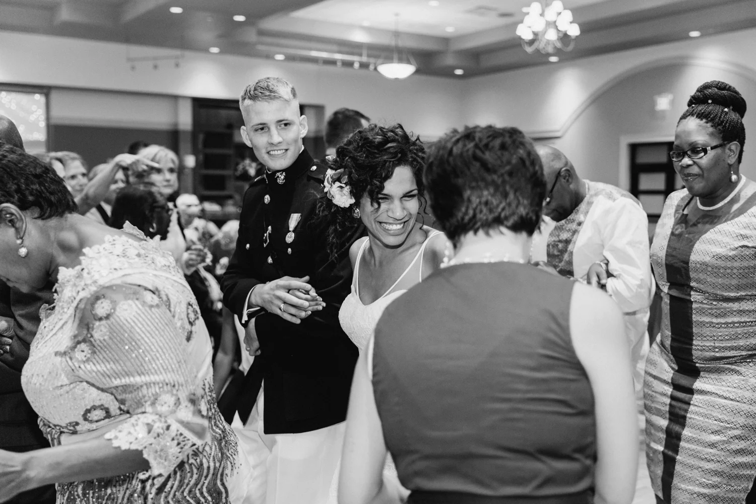 Wedding-at-The-Savannah-Center-West-Chester-Ohio-Photography-Chloe-Luka-Photography_7570.jpg