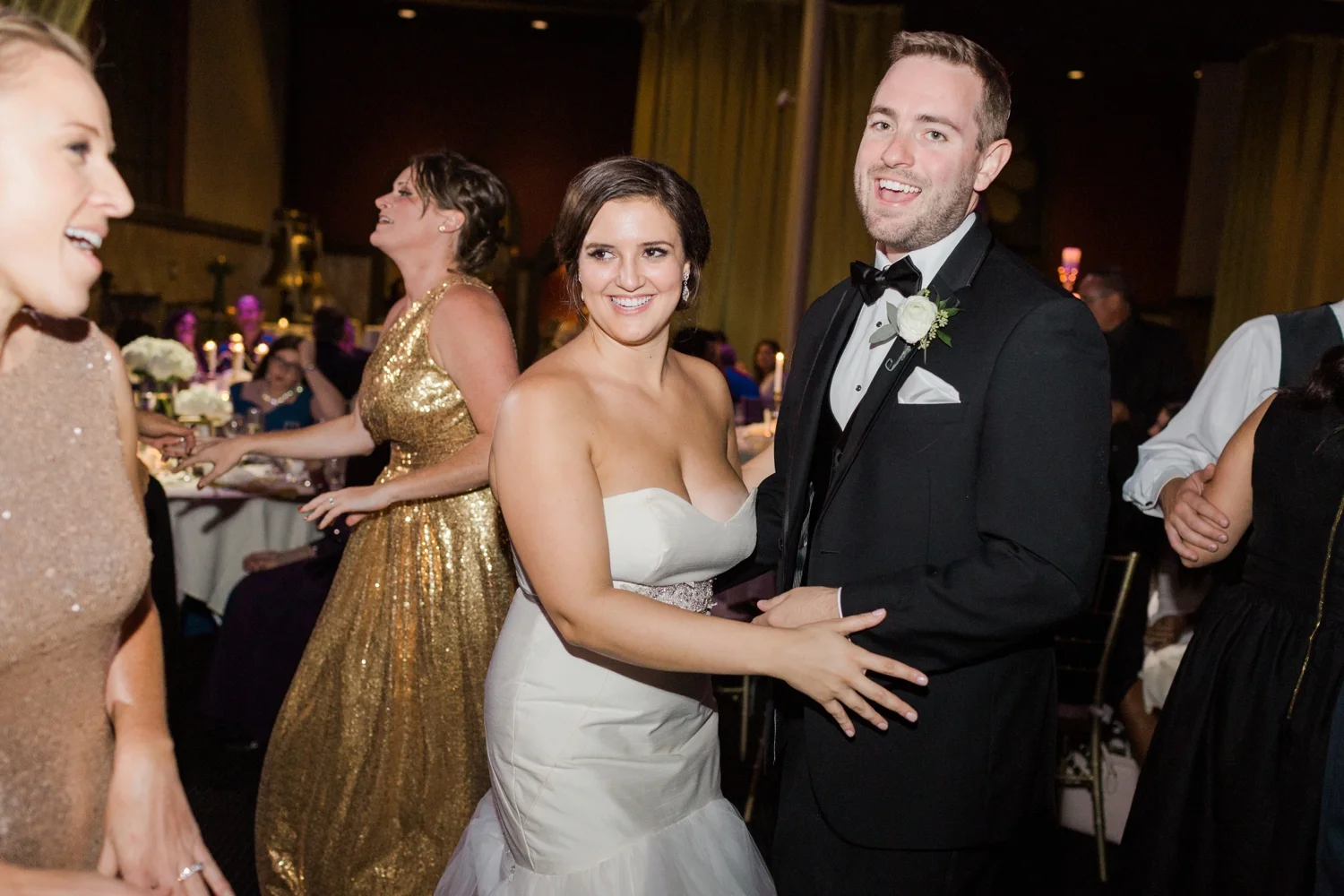 Bell-Event-Centre-wedding-photographer-Cincinnati-Ohio_1997.jpg