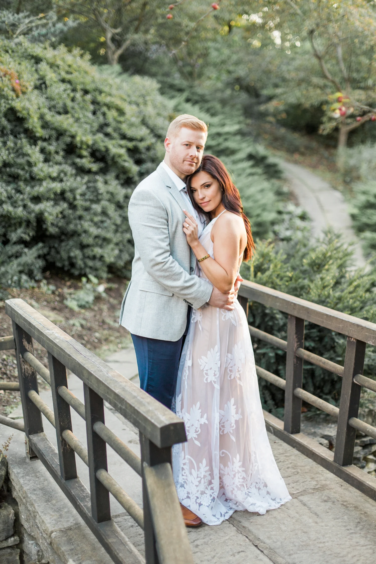 Indianapolis-Indiana-Engagement-Photographer-Newfields-Wedding-Photography_5263.jpg