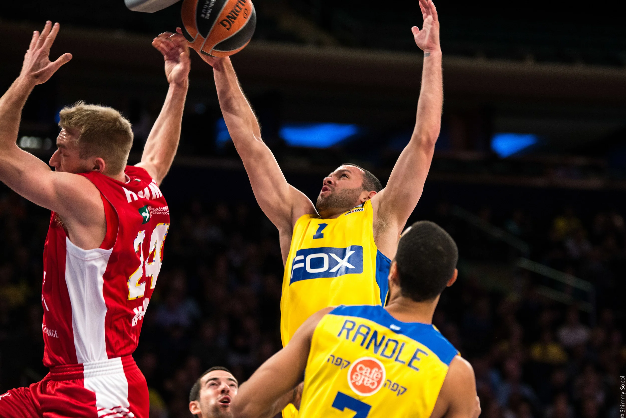 Maccabi vs Armani_MSG-33.jpg