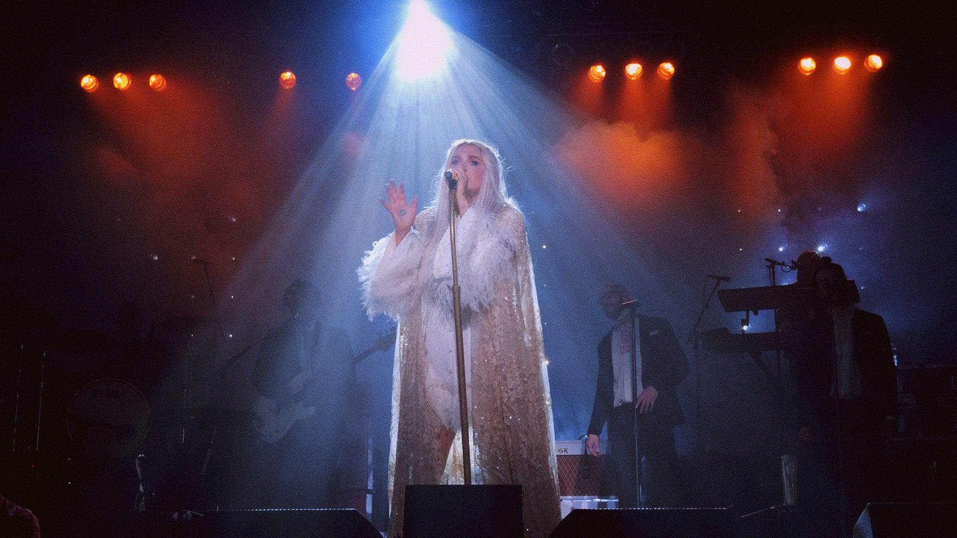 Kesha_Still_3_1.100.1.jpg