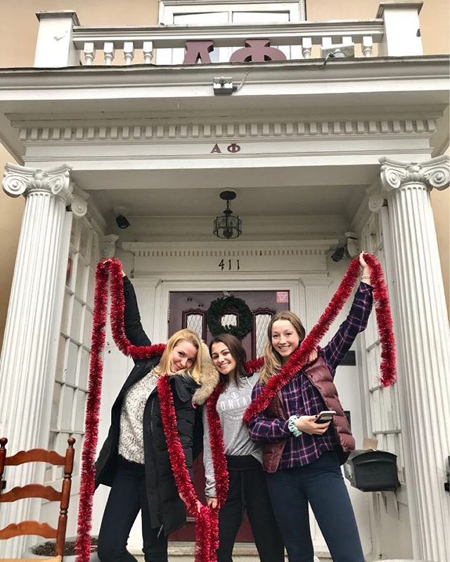 Getting ready to spread some holiday cheer π
πΌβ€οΈ