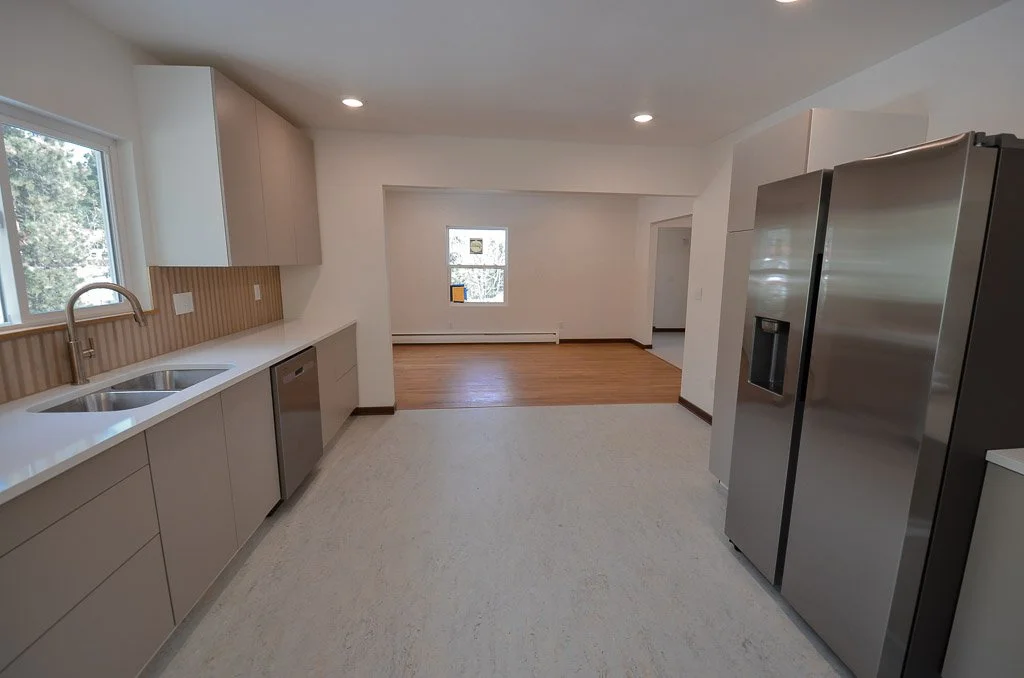 22kitchen3.jpg