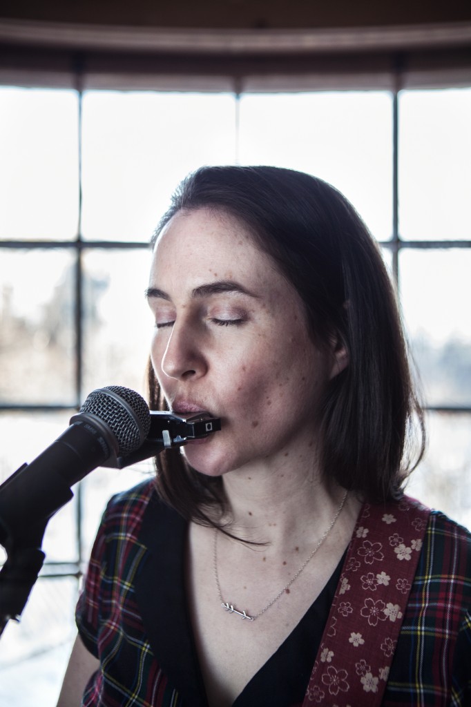 Catriona-Remi-Harmonica-682x1024.jpg