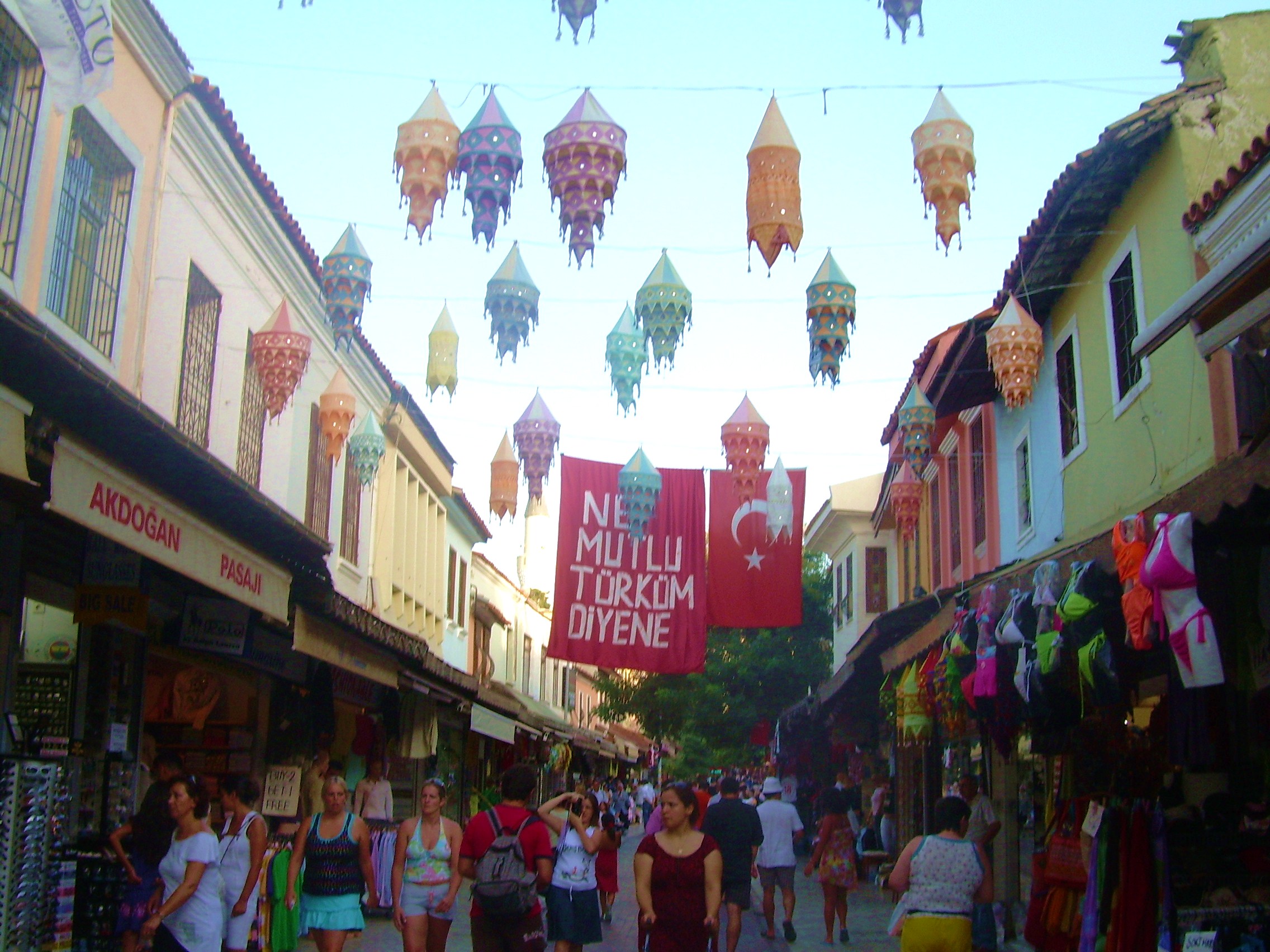 market of kusadasi