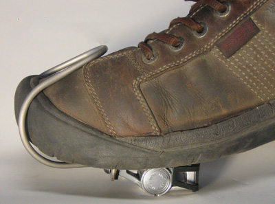  Boot model with "Keen high-toe box shoe" 