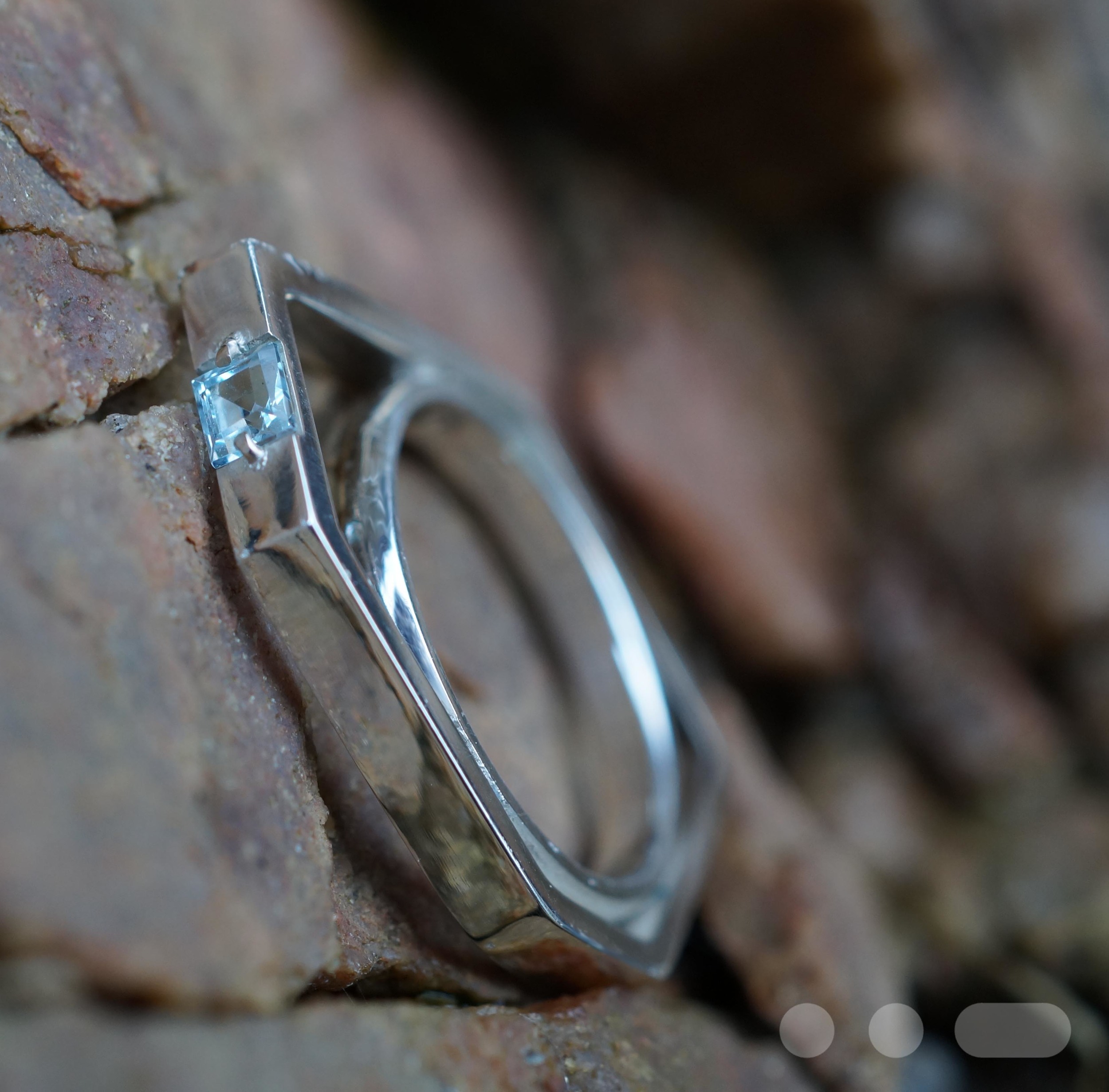 Sterling Silver Bow Fiddle Ring