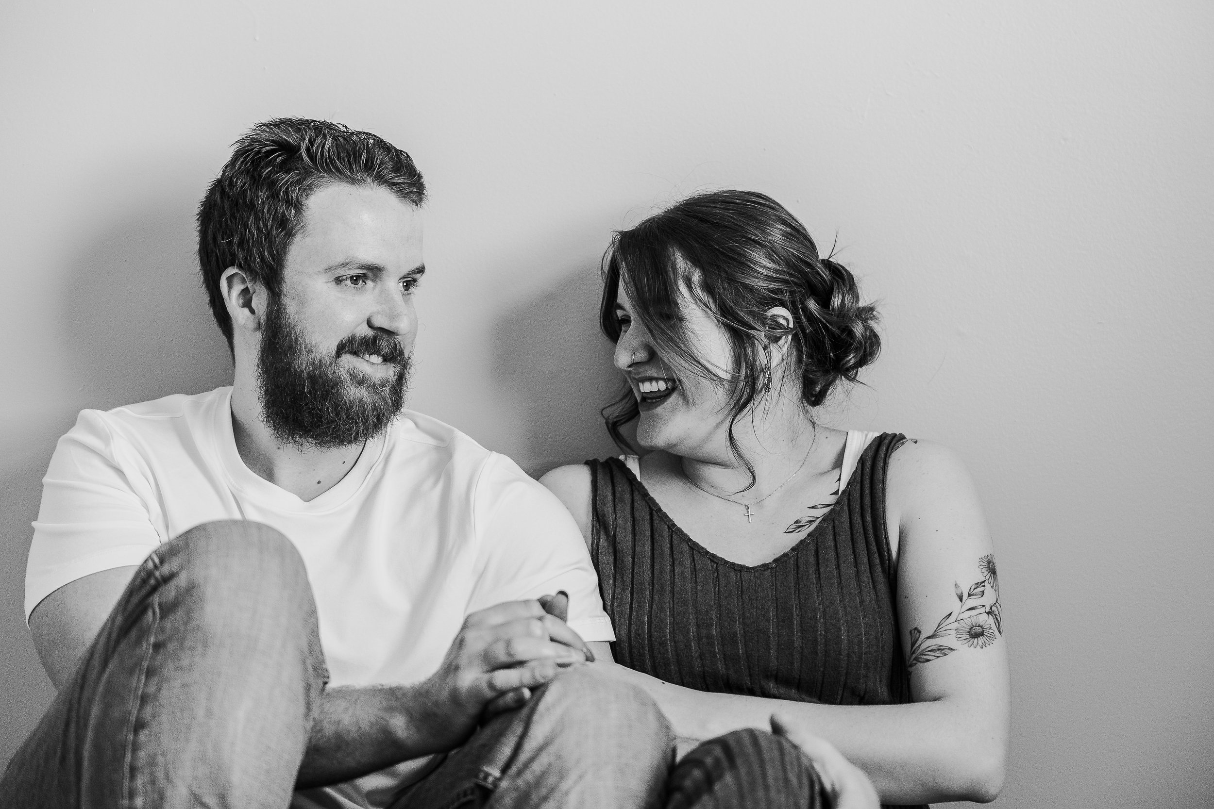 ABBY.JOSH.MATERNITY.LR.-40.jpg