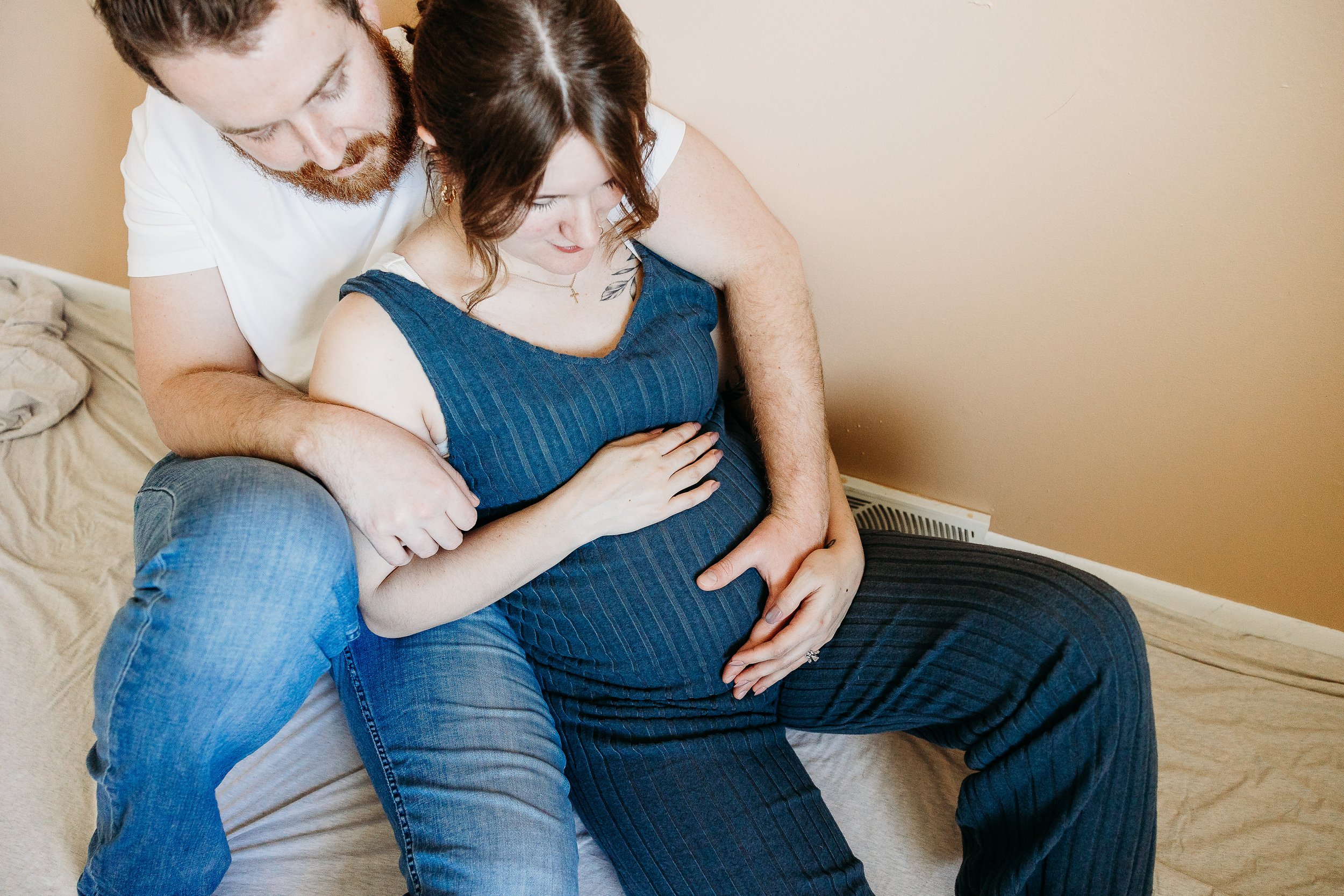 ABBY.JOSH.MATERNITY.LR.-44.jpg