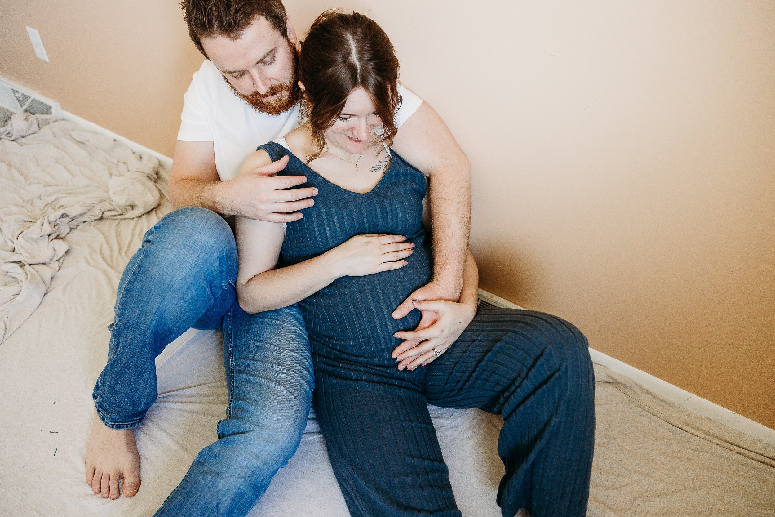 ABBY.JOSH.MATERNITY.LR.-45.jpg