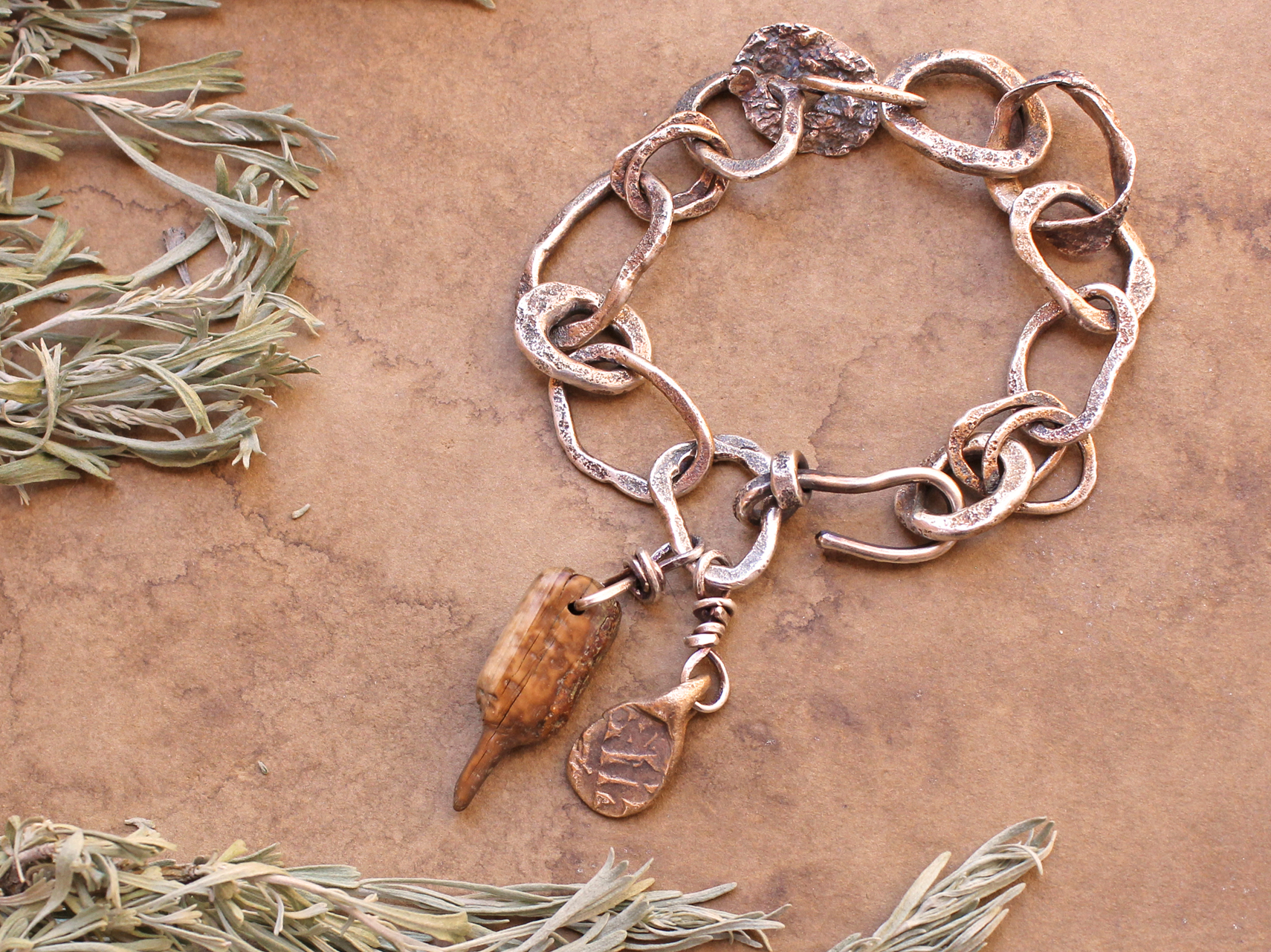 bracelet1.jpg
