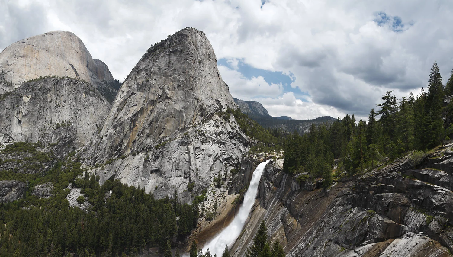 Yosemite_Pano-3480-flat.jpg
