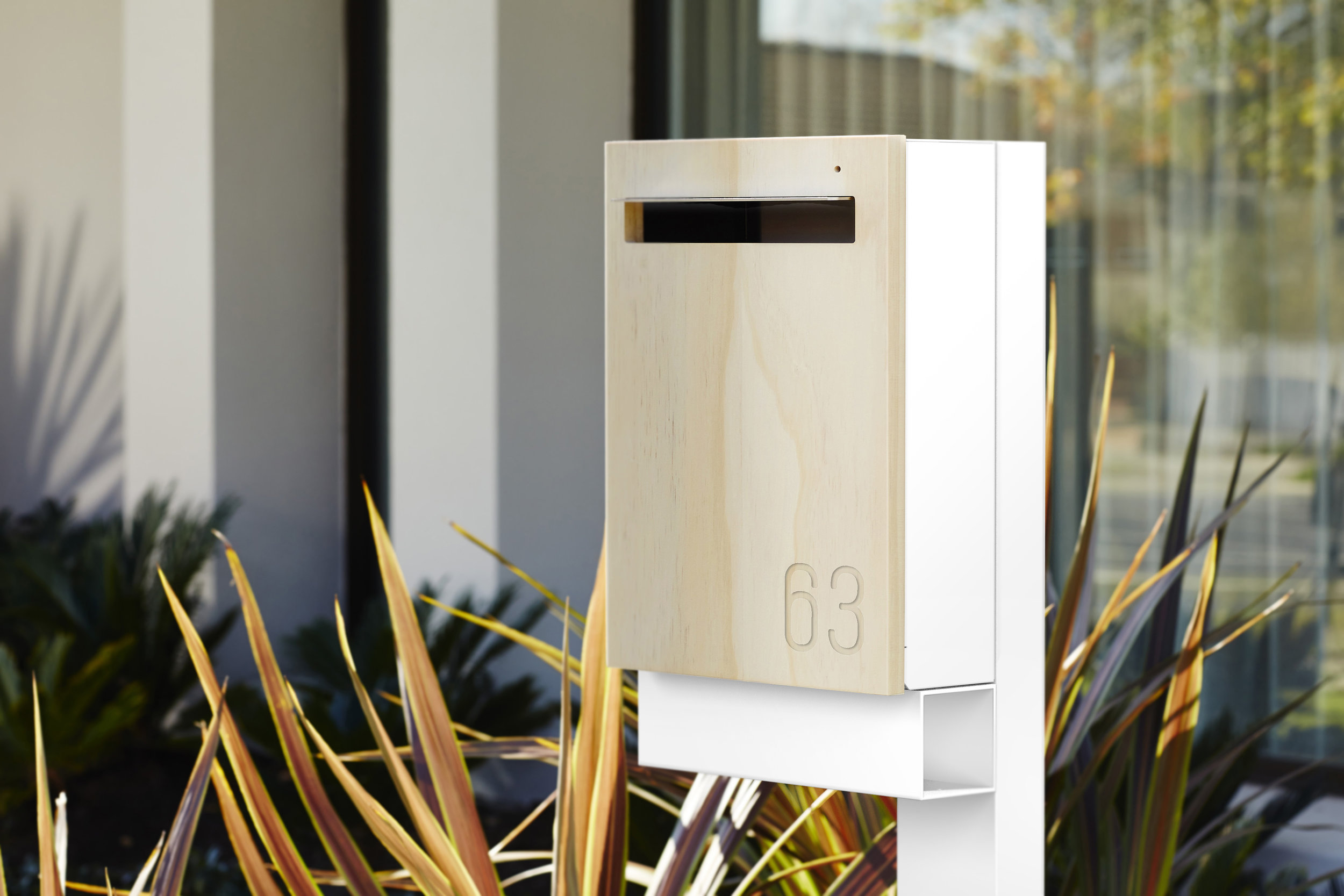 Javi - Large Post Mount Letterbox