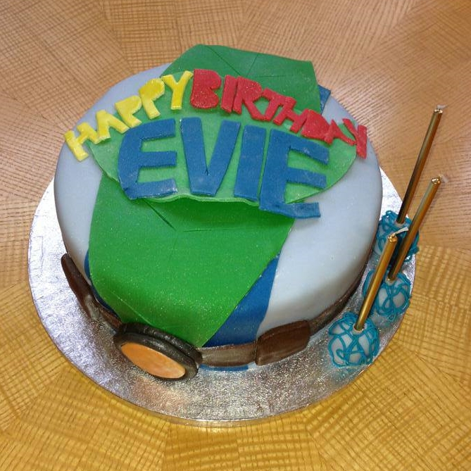 "Tree Fu Tom" themed cake