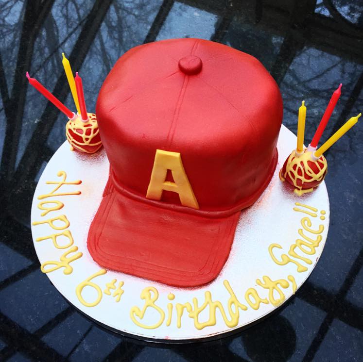 Alvin The Chipmunk Hat Cake