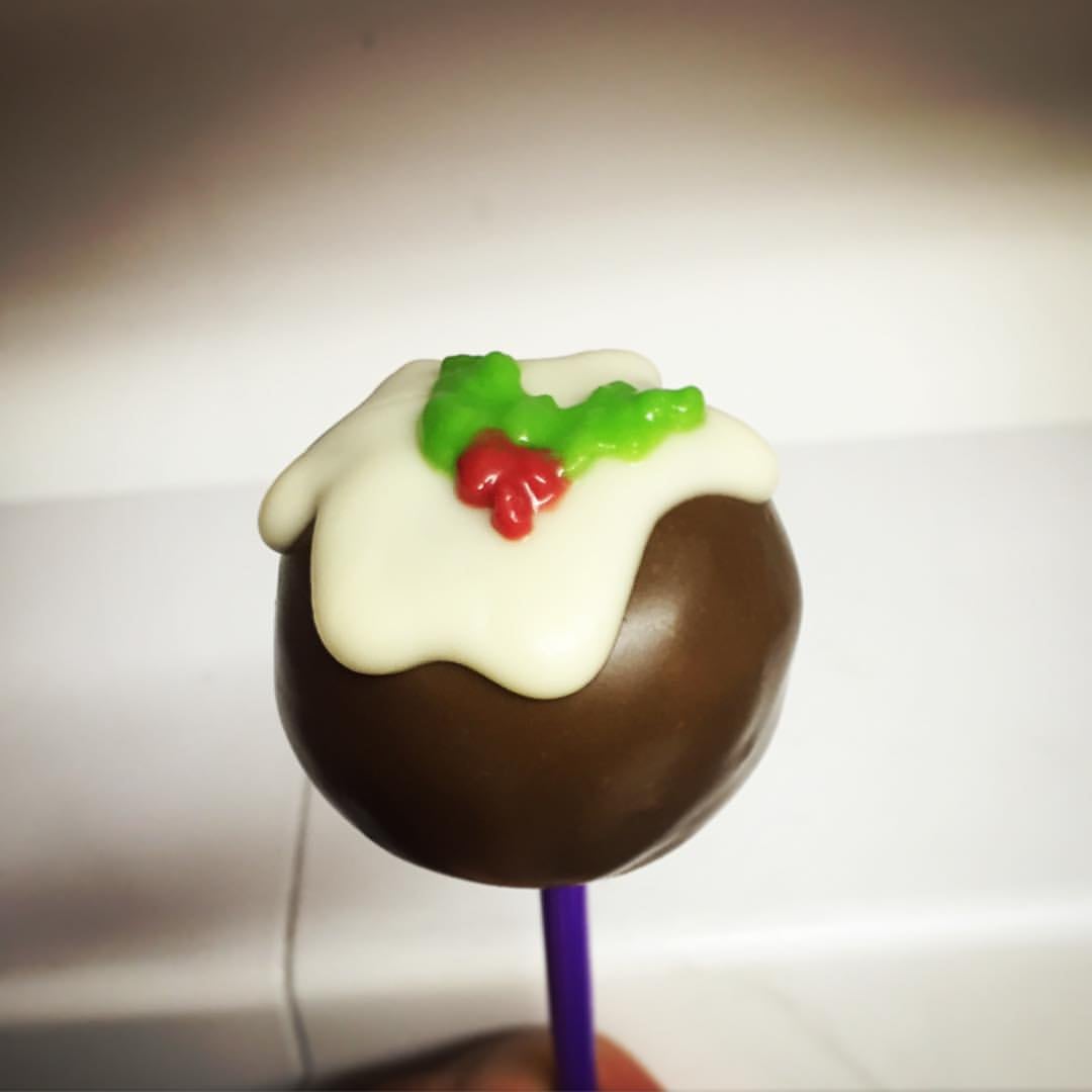 Christmas Pudding Pops