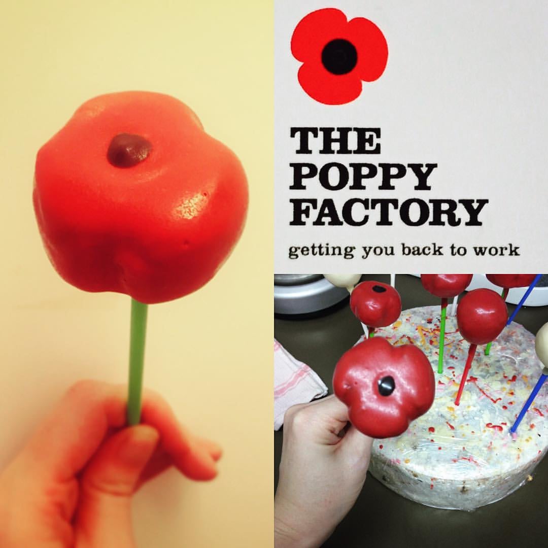 Cake poppies