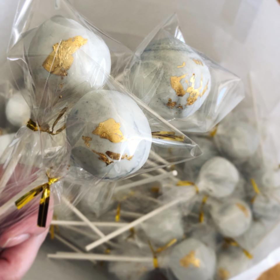 Marble And Gold Cake Pops