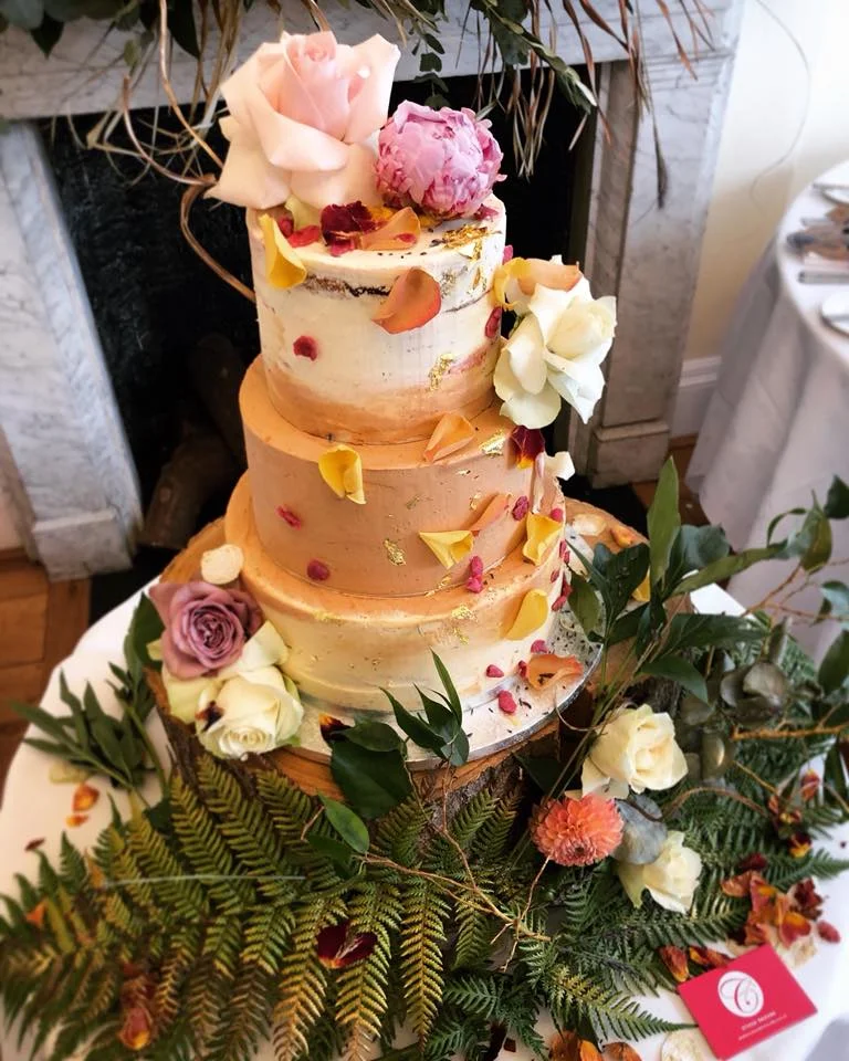 a late summer night's dream wedding cake