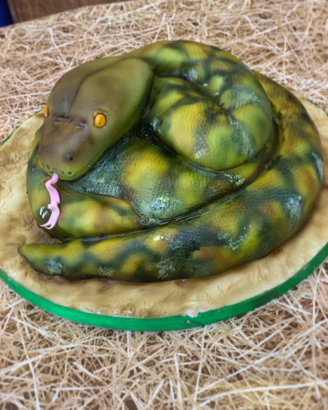 Snake cake