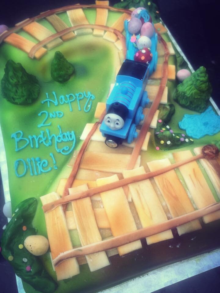 Thomas train track no.2 cake