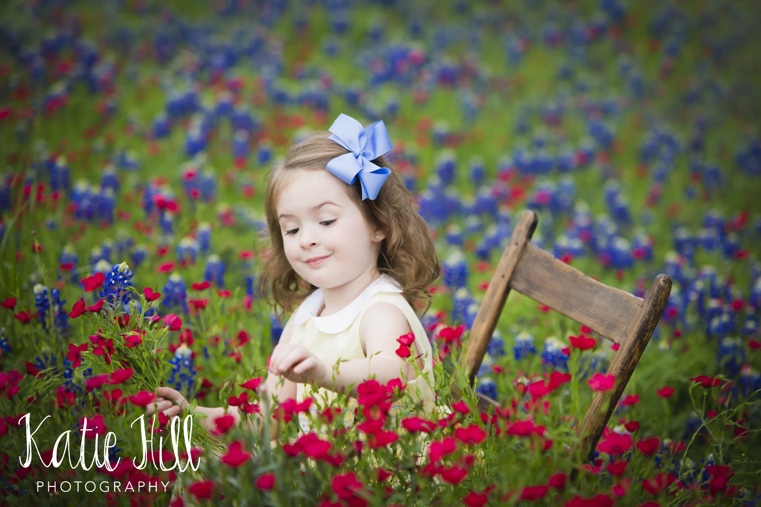 KatieHillPhotography_RyleeBlueBonnets (13 of 24).jpg