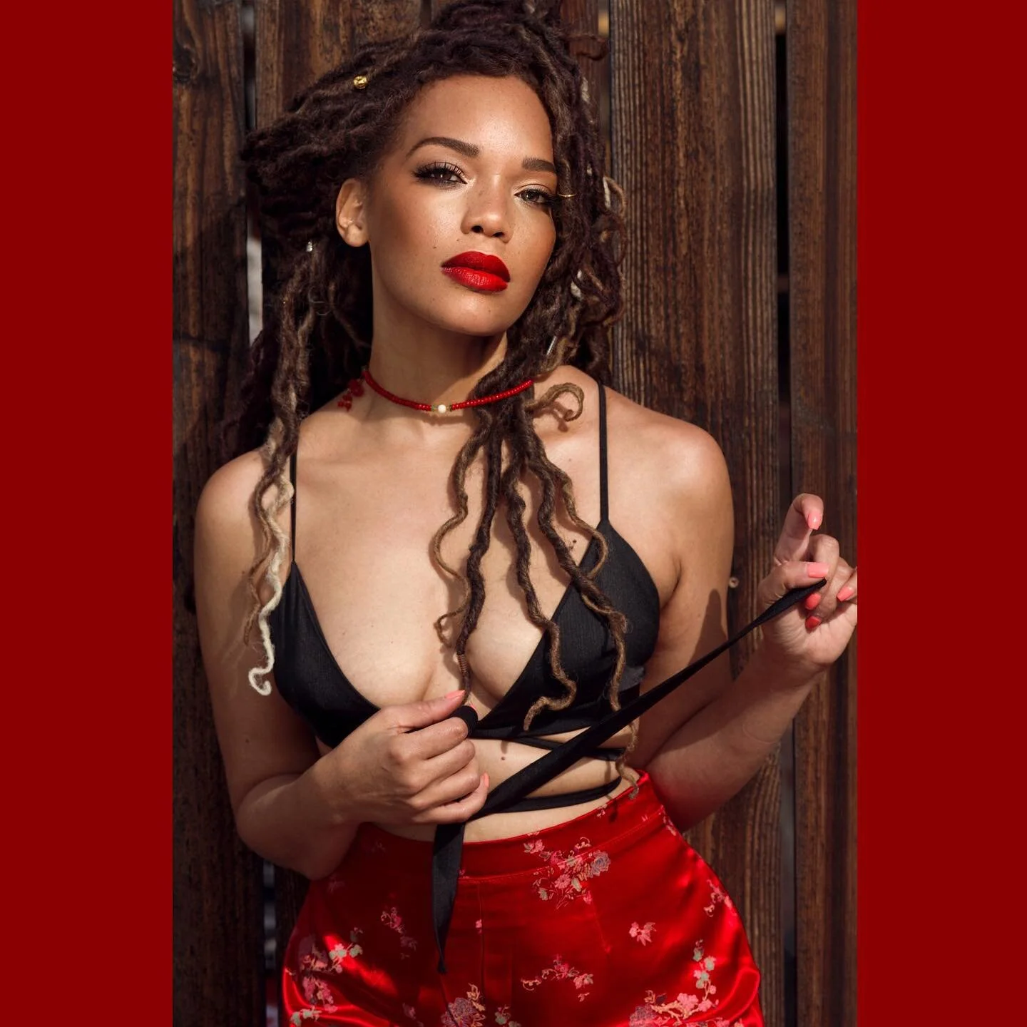 ——————————————
#Complx Photography 
#dionnecharacter #divacharacter #characterhollywood #essencemusicfestival #bestsellingauthor #neworleansmusic #redcarpet #losangel