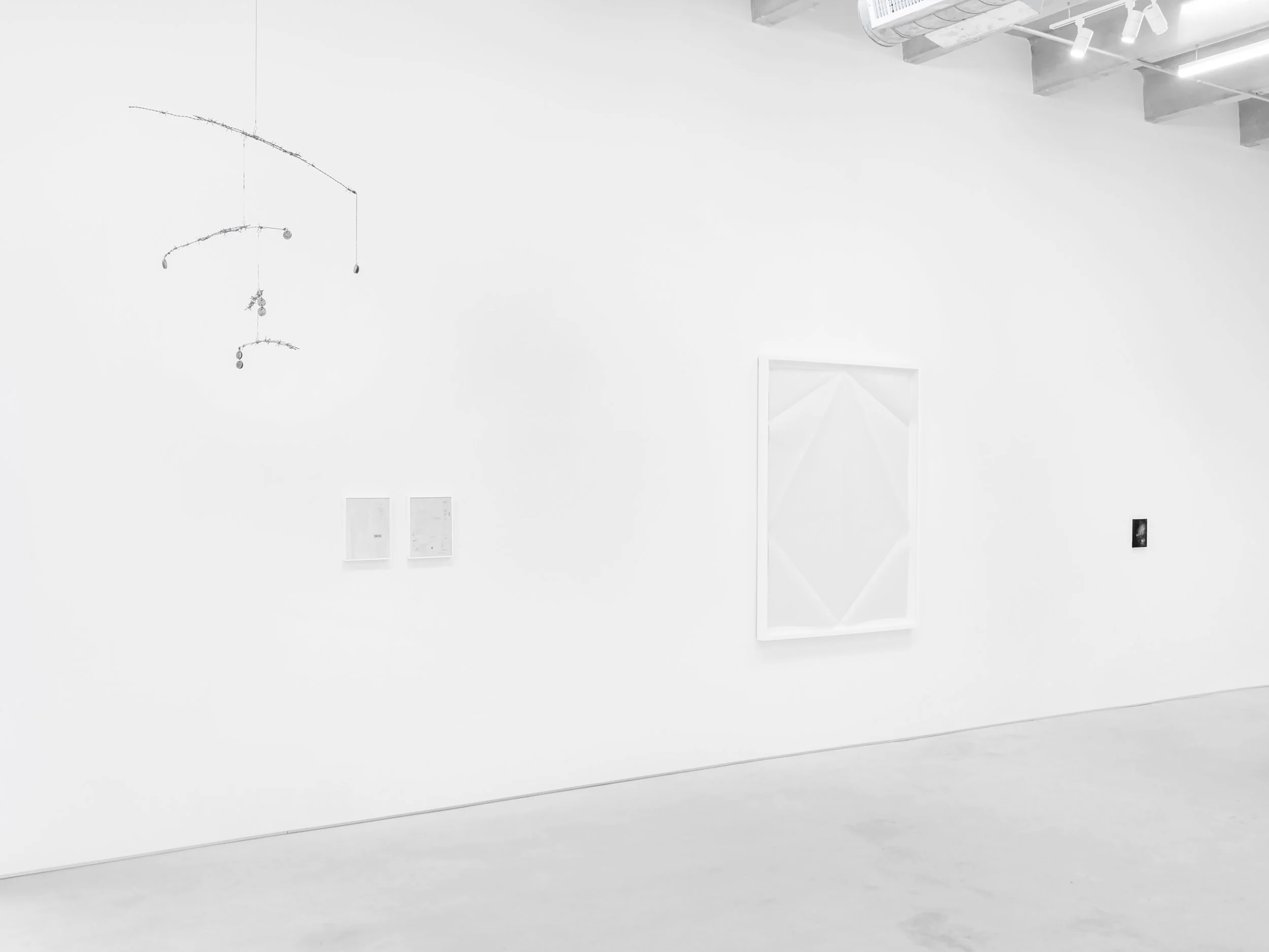  fragments of displacement  ugo rondinone / mario garcia torres / stefan bruggemann / malibu (barbara braccini) / gonzalo lebrija / john giorno / ryan gander / alessandro moroder / jose davila / kd castañeda / andre komatsu / kes richardson / linnea 