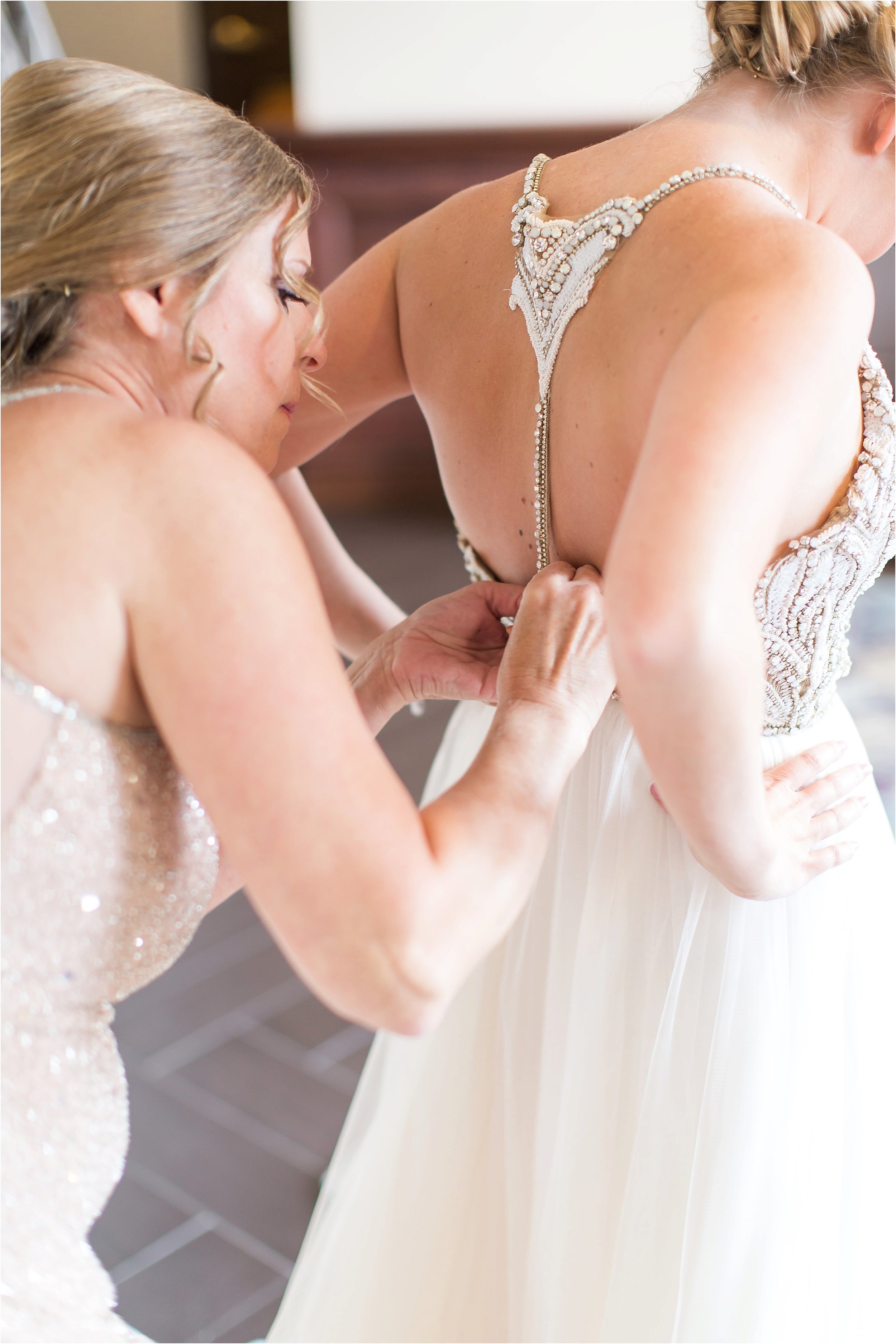 Hayley Paige wedding gown getting ready moments at Bonnet Creek Wedding by PSJ Photography