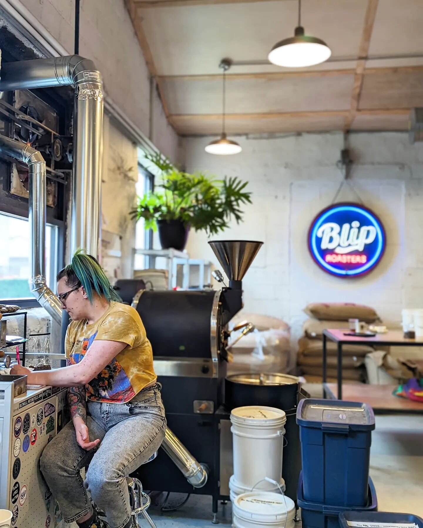 We're sample roasting some new coffees for our coffee cupping next Friday at 2pm!

Come taste some coffees with us!

#kccoffee #shestheroaster #coffee #coffeeroaster #cafe #coffeeshop #blip #bliproasters #westbottoms #kansascity #igkansascity #coffee