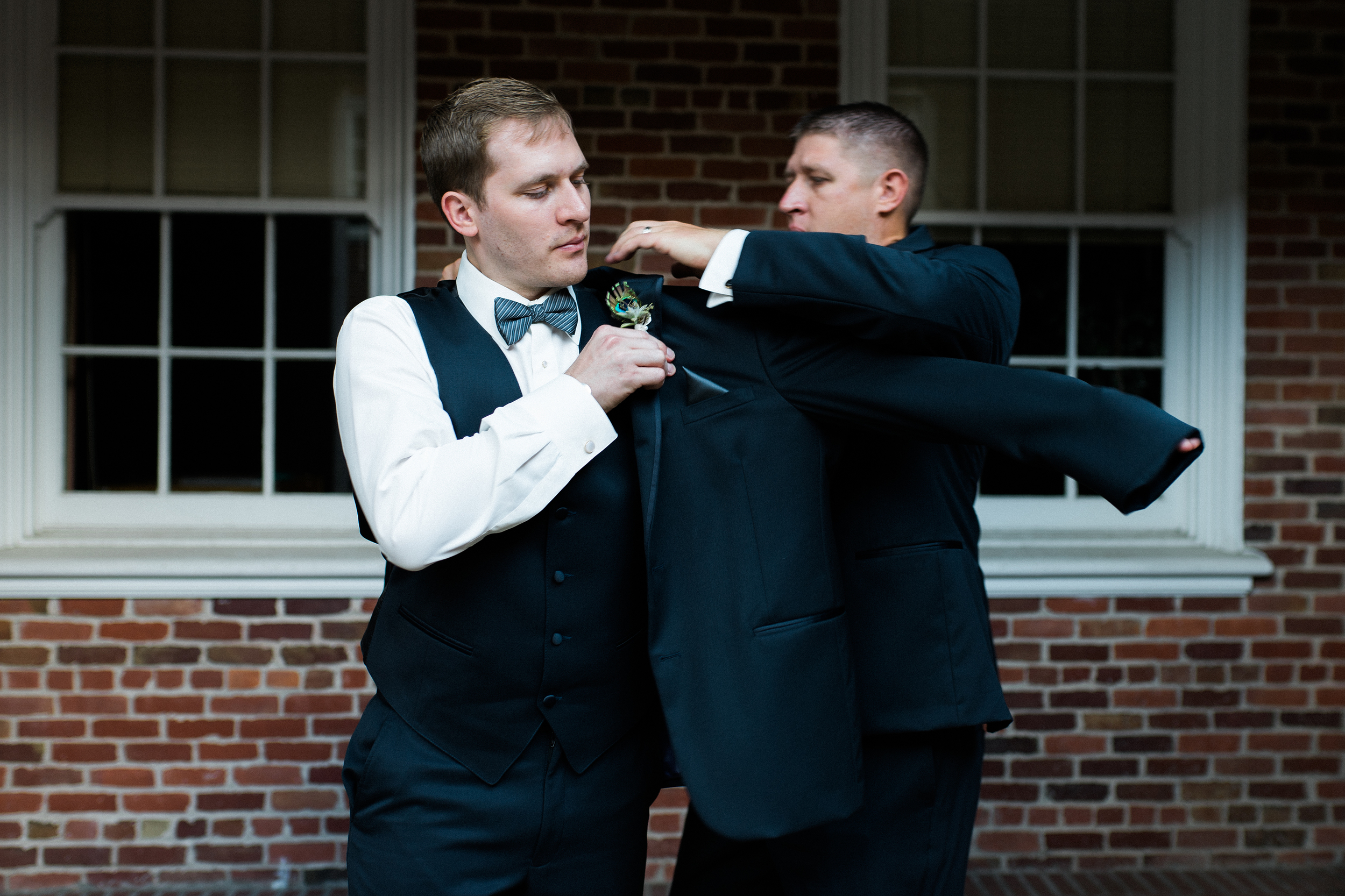 0213-LeslieandJosh(July25,2015).jpg