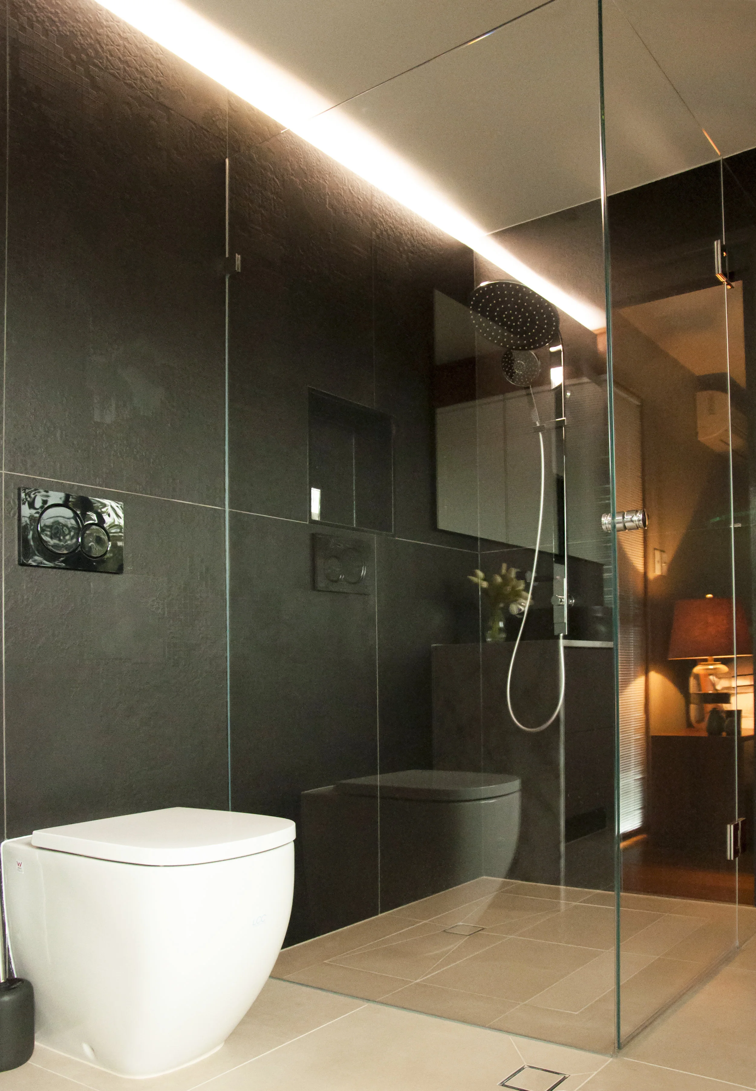 Bathroom1_4ReEdit.jpg