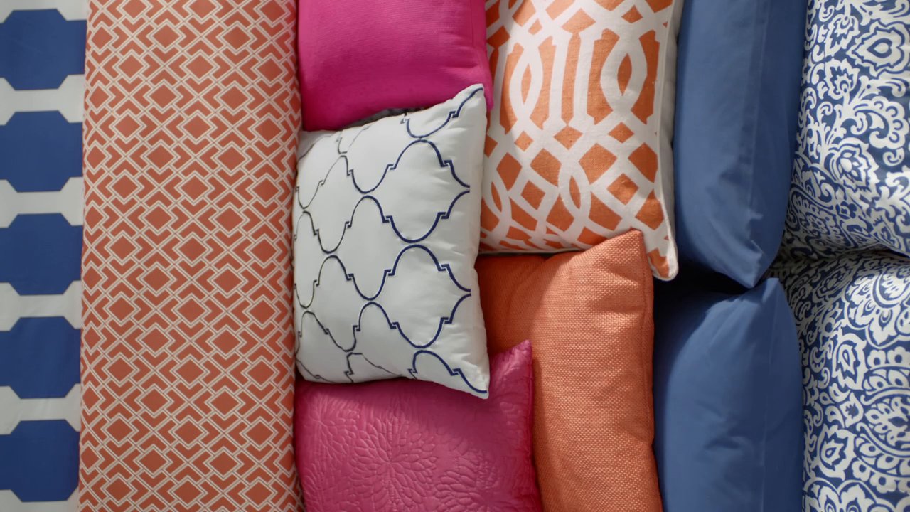 HomeGoods // How To Make A Bed :15
