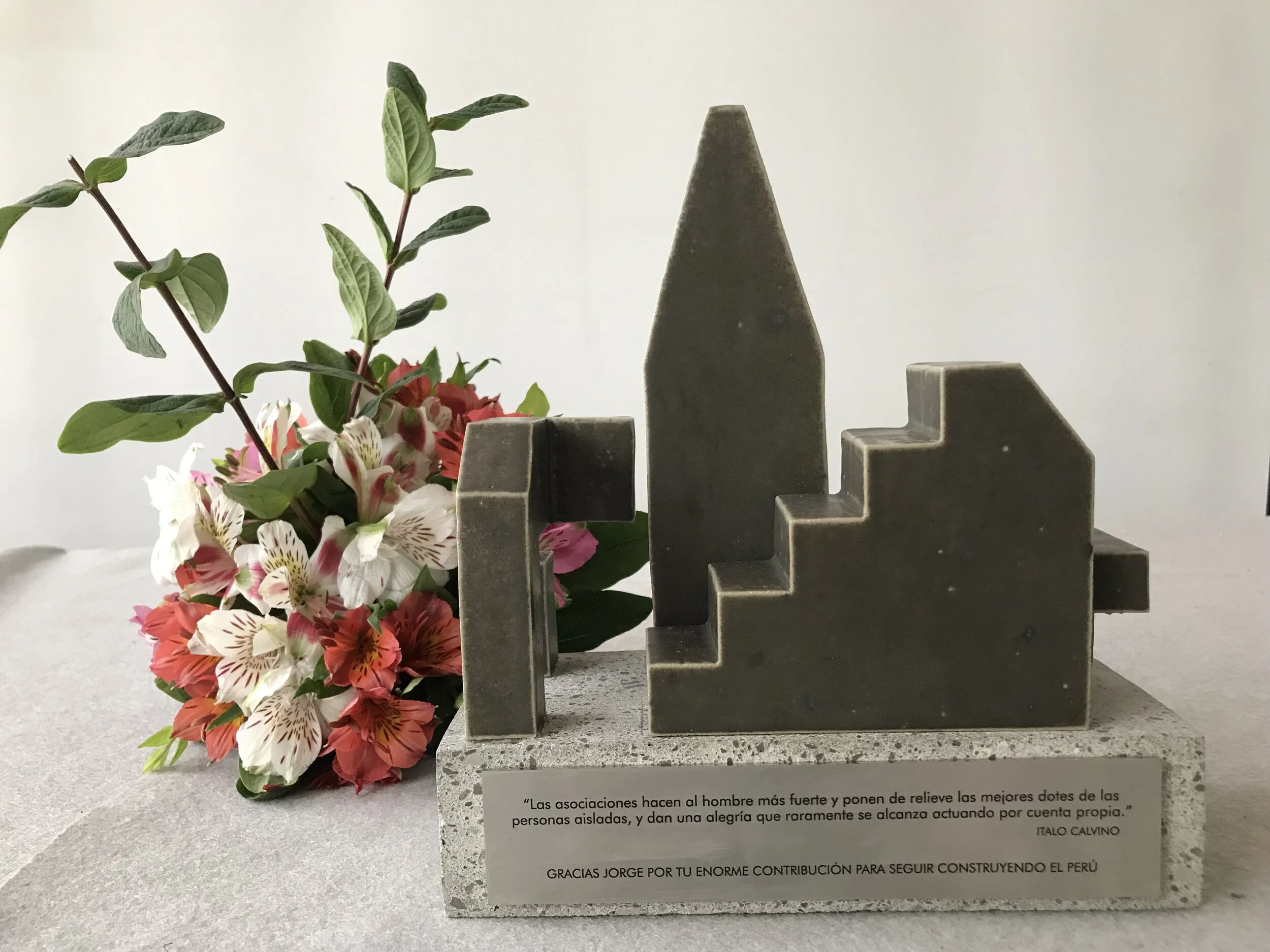 CERAMIC GIFT