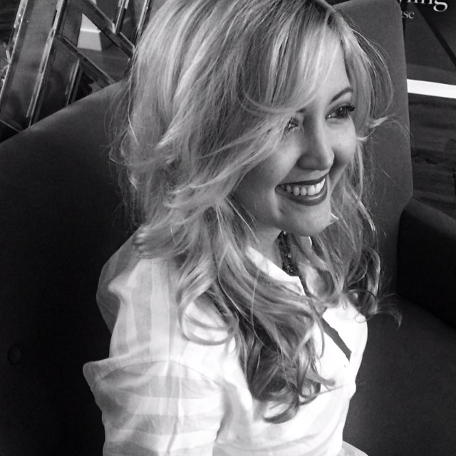 #fbf missing my long hair. Hair and styling by @pattyrat and @stevenklhamo #juelsalon