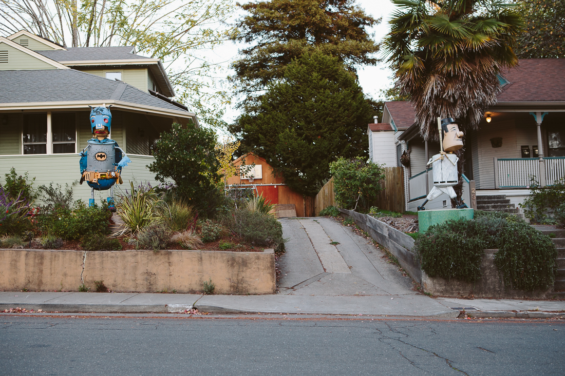These neighbors had way different childhood heroes. 