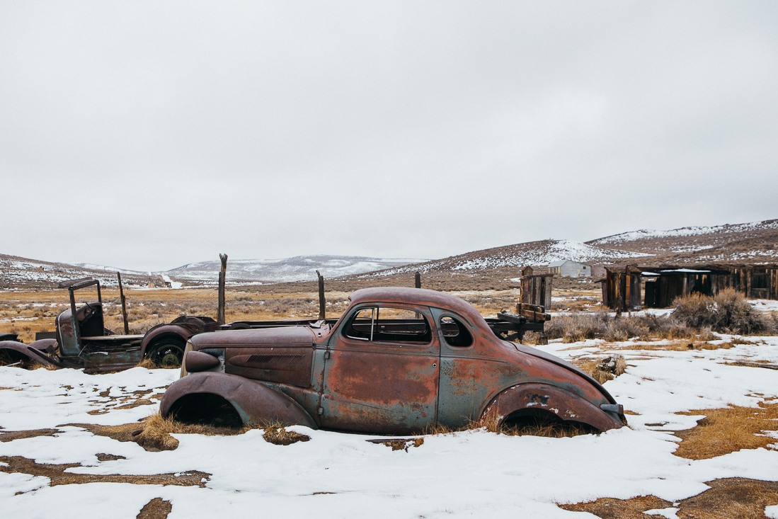 The patina on this 1937 Chevy couple... it's a Rat Rodder's dream project. 