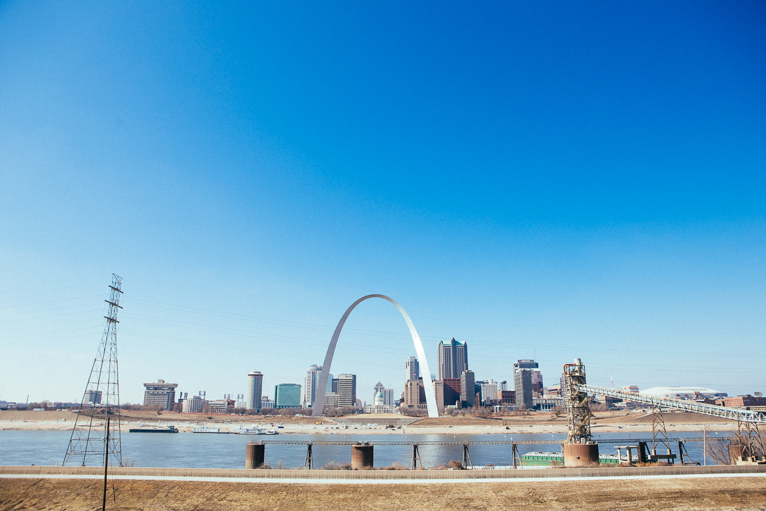 Day 76 / Mile 8735 . The Gateway Arch on the Mississippi River. 