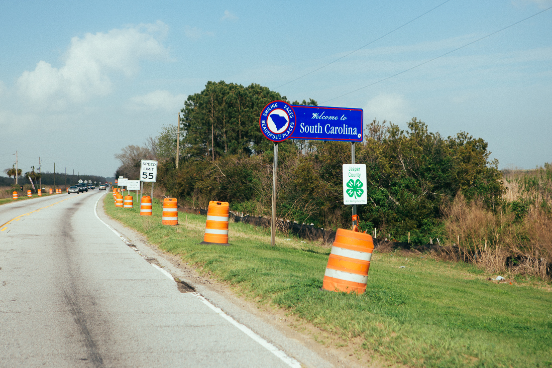 Now this is a welcoming state sign! Bravo, bravo. 