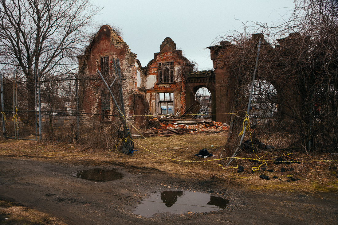 This building is going to need it's own tombstone soon.
