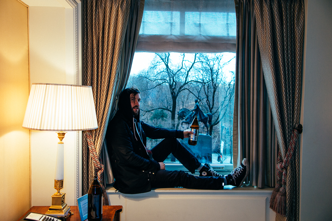 Kari had a swanky room directly across the street from Central Park. We all grabbed 40s to warm up for the night.